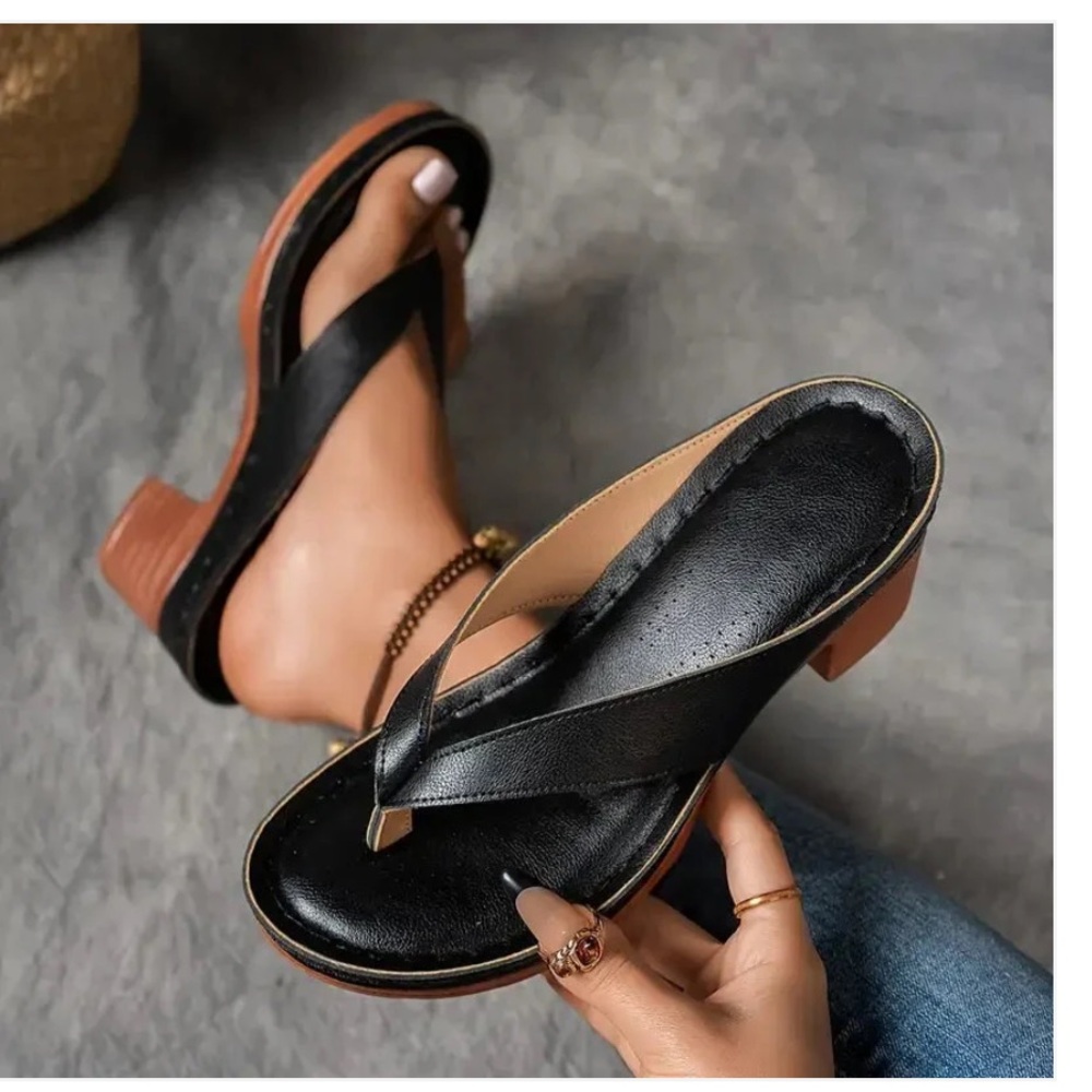 Amazon Black and Brown Women's Sandals